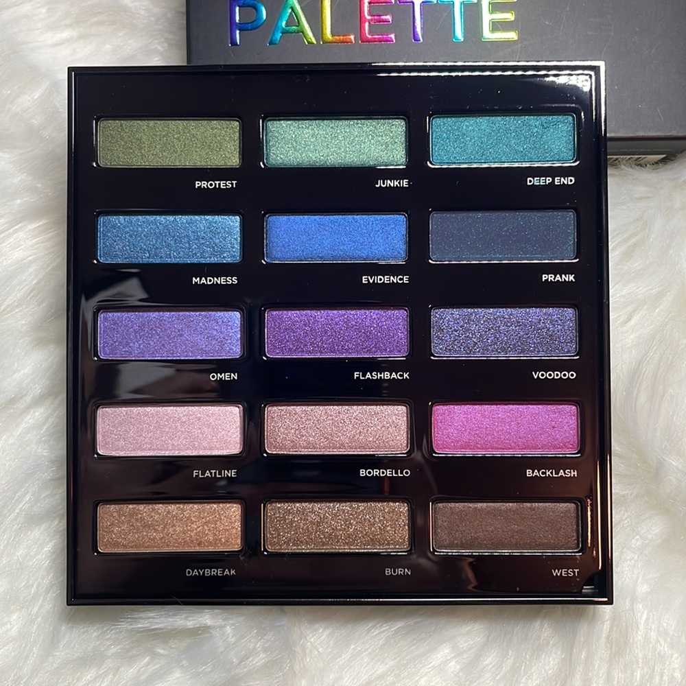 Urban Decay Urban Spectrum Eyeshadow Palette